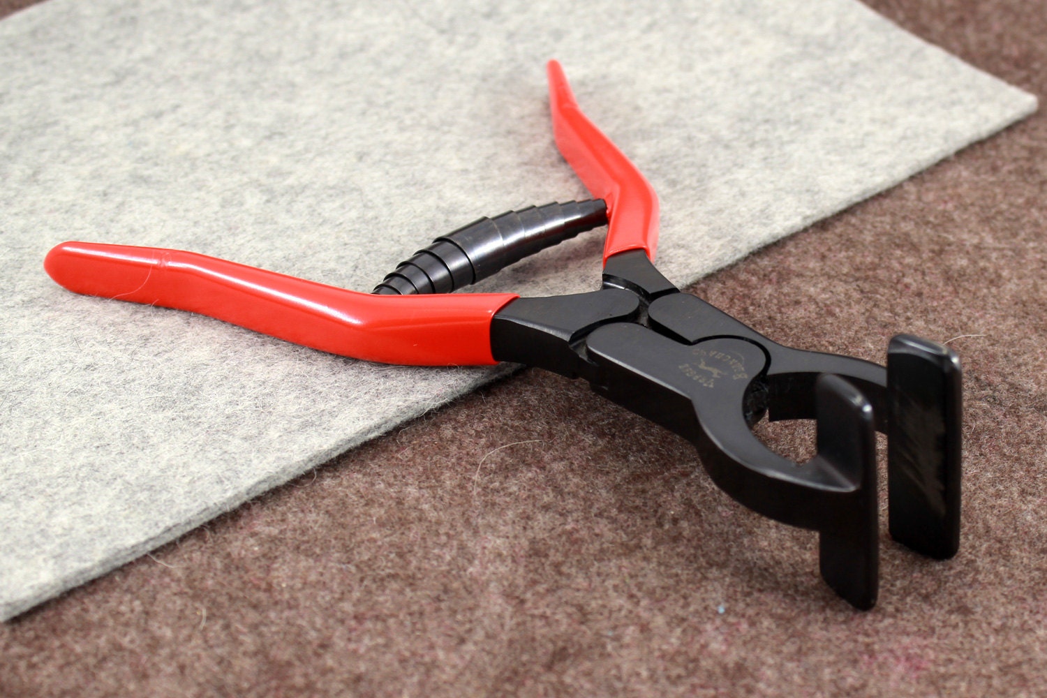 Edge Clamp Pliers Vergez Blanchard leather Press Tool glueing