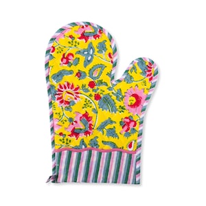 Henney Oven Mitt - Quilted Cotton Kitchen Mitt for Baking and Cooking, Heat Resistant, 100% Sustainable Cotton
