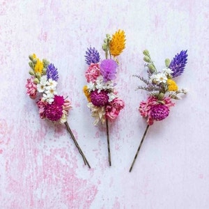 Dried Flower Hair Grips, Pins, made in any colour from natural flowers. Floral Wedding Hair Piece, Bride, Bridesmaid, Flowergirl