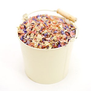 Natural Dried Flower Confetti. Natural Dried Flower Petals. Sustainable, Biodegradable, Eco Friendly Wedding Confetti. 1 Litre Free Delivery