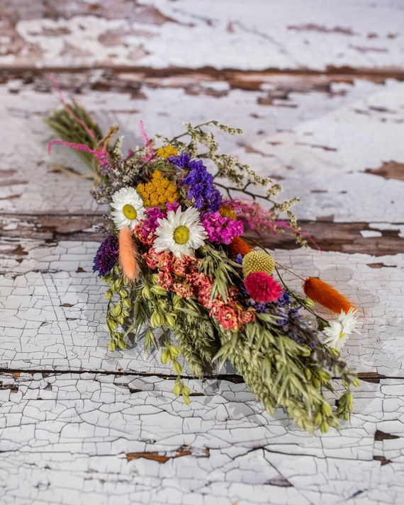 Bright Dried Flowers. Grab and Go Bouquet. A Bunch of Dried Flowers, Ideal  to Gift or for Craft, Wedding, Home Decoration 