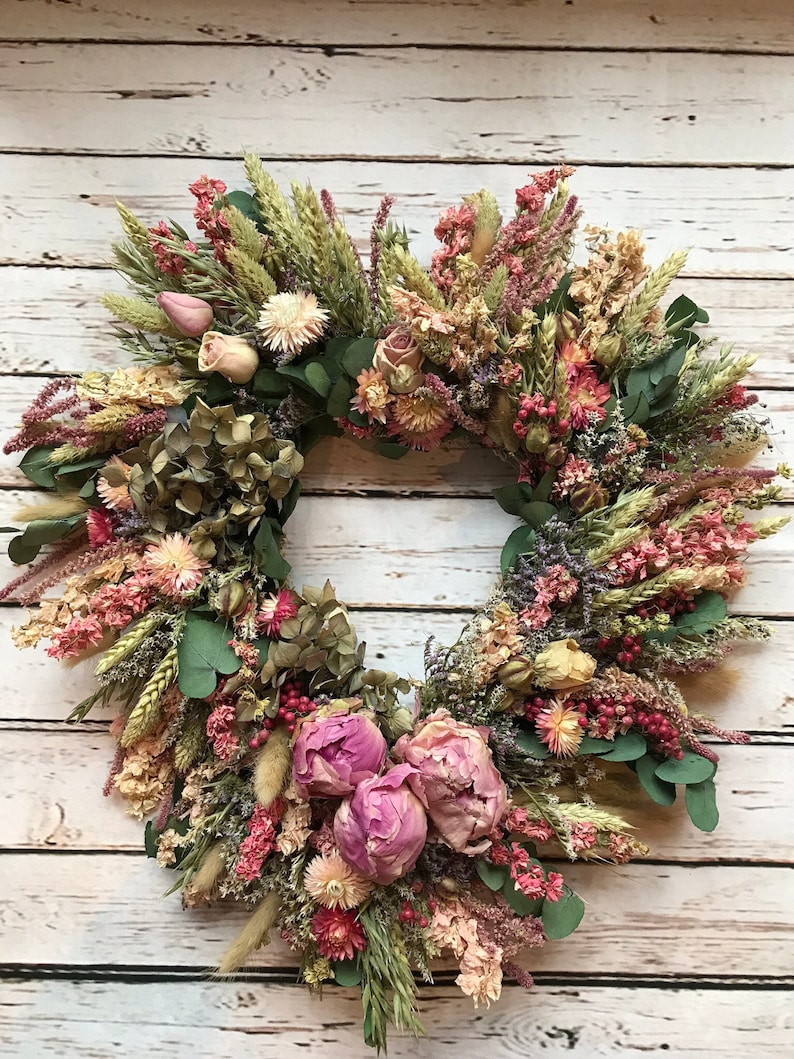 Natural Heart Wreath made from dried & preserved flowers. Can be sent as a funeral tribute or used as decoration or gift. Valentines image 7