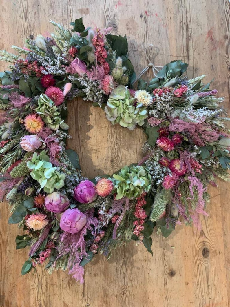 Natural Heart Wreath made from dried & preserved flowers. Can be sent as a funeral tribute or used as decoration or gift. Valentines image 2