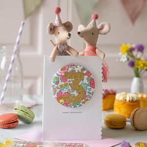 Emblema de aniversário para meninas / Cartão de aniversário para filha / Emblema de aniversário para ela / Cartão de aniversário / Tecido Liberty