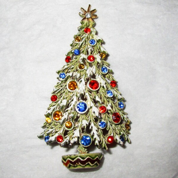 Vintage Snowy Christmas Tree Brooch Pin SIGNED ART Enameled Gold Metal with Multi-Color Rhinestones and Star on Top Arthur Pepper Artmode