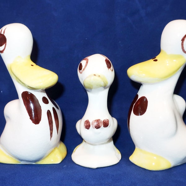 3 Rio HONDO DUCK GOOSE Family Vintage Pottery Clay Figurines California Cream Brown Yellow Bills Hand Painted Lover Collector Gift