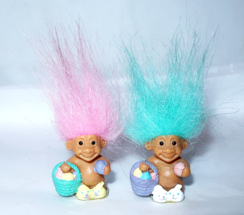 1/" Russ Troll Doll NEW w//RUSS STICKER MINI BUNNY RABBIT EASTER MINIATURE