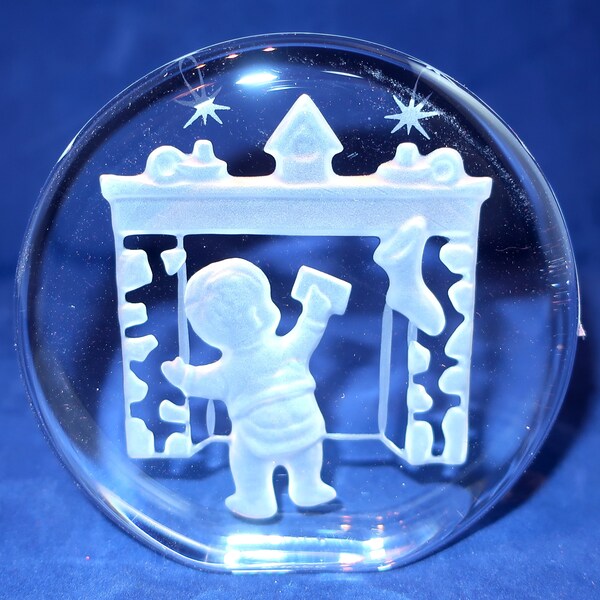 1985 BOY IN PAJAMAS By The Fireplace Christmas Sculpture Danbury Mint Lead Crystal L E Serial # Figurine Paperweight Decor Vintage Gift