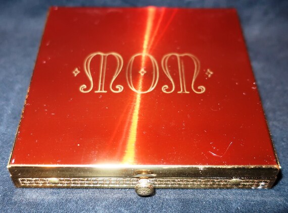 DORSET MIRRORED CoMPACT Engraved Mom Red Enamel L… - image 3