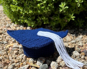 Limited edition colors!   Navy blue with white.       Crochet Preemie/NICU graduation hat