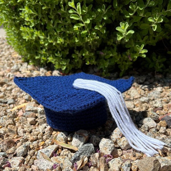 Limited edition colors!   Navy blue with white.       Crochet Preemie/NICU graduation hat