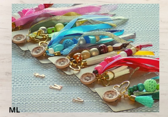 Portachiavi Donna Con Lettera Iniziale - Portachiavi In Resina Beige Con Decorazione Amore - Foto 5