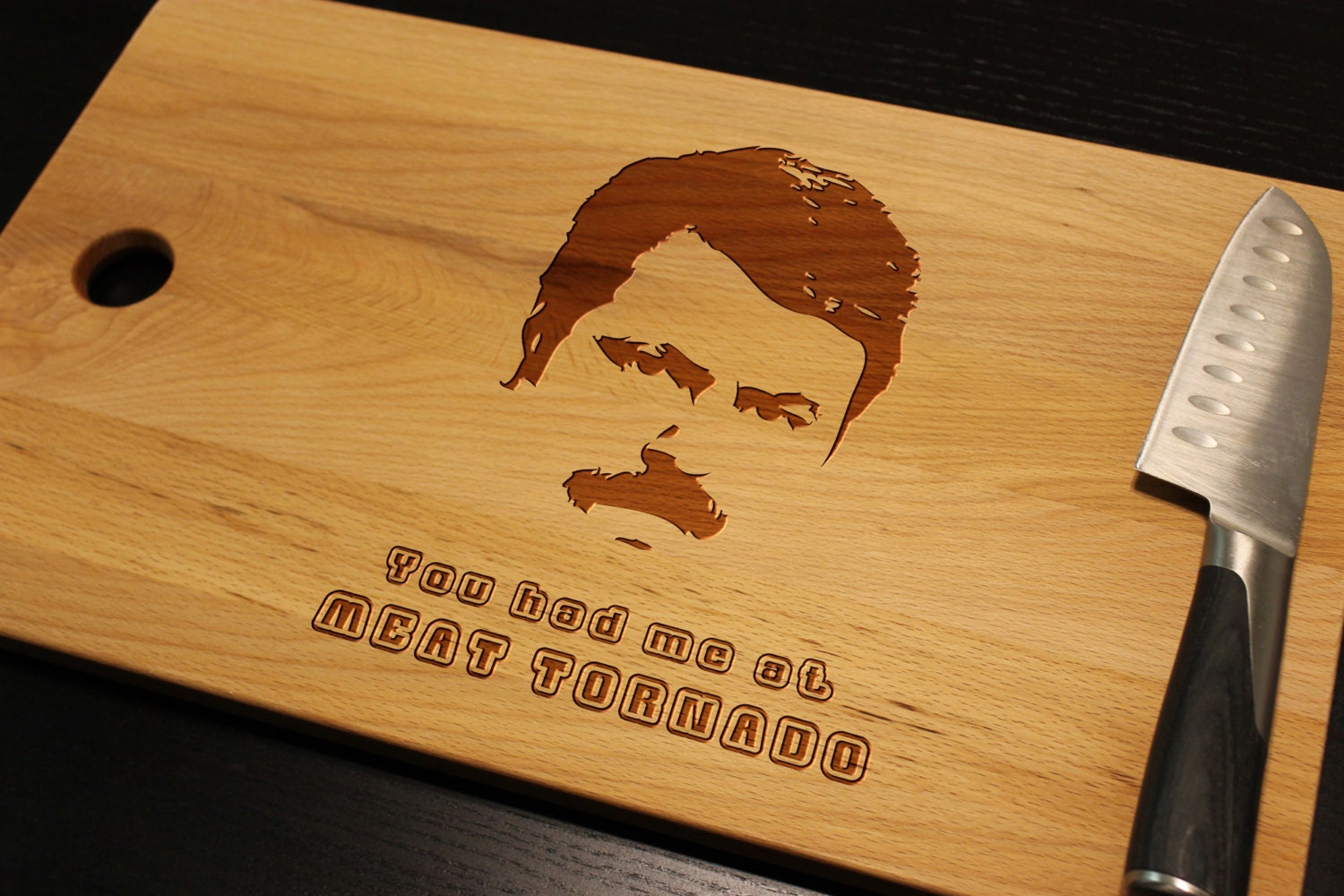 RON SWANSON PARKS AND RECREATION WOODEN CHOPPING CUTTING CHEESE BOARD PLACE MAT Premium Hardwood 24x17x1.5 cm 