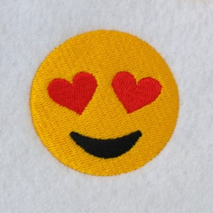 Heart Eyes Emoji Emoticon Machine Embroidery Design download