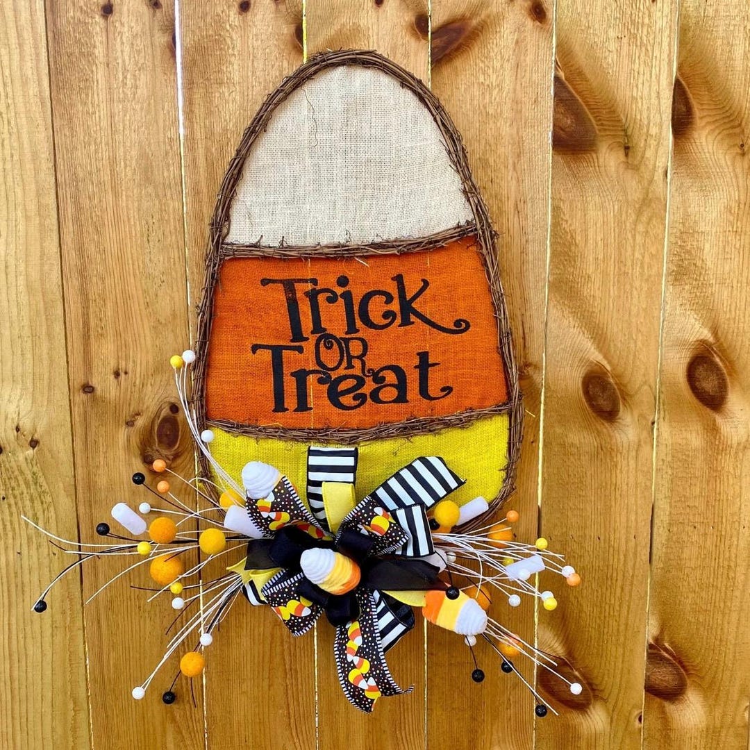 Candy Corn Burlap Door Hanger: Trick or Treat Halloween Wreath - Etsy