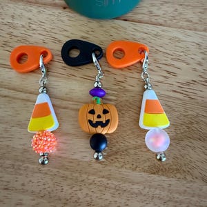 Halloween Becher Anhänger: Candy Corn & Kürbis Anhänger