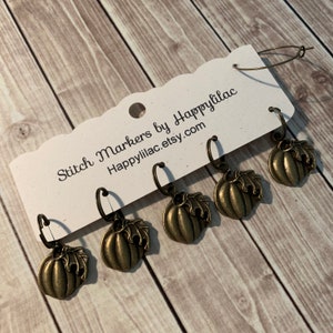 Pumpkin Stitch Marker, Pumpkin Spice Stitch Marker, Knitting Marker, Knitting Gift, Five Stitch Markers, Autumn, Fall Decor, Pumpkin Marker