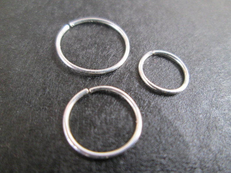 Thin Unisex Hoops 6mm 8mm 10mm Daith Ring Thin Small Silver Cartilage Hoop Sterling Silver 22 Gauge Septum Ring 6mm 8mm 10mm Nose Ring