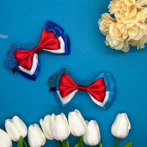 Duck Inspired Bow