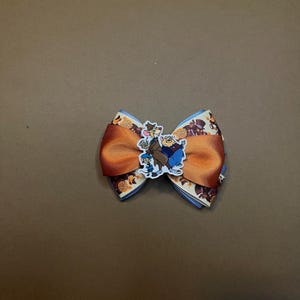 Detective Inspired Bow