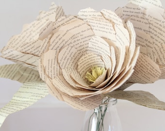 Twilight paper flower bouquet, 1st anniversary gift, the Botany of books, Edward and Bella fan gift