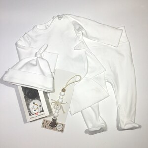 Newborn first set white, white baby clothes, first set for newborn, shower gift, silicone pacifier holder, Bibs pacifier, Organic cotton set
