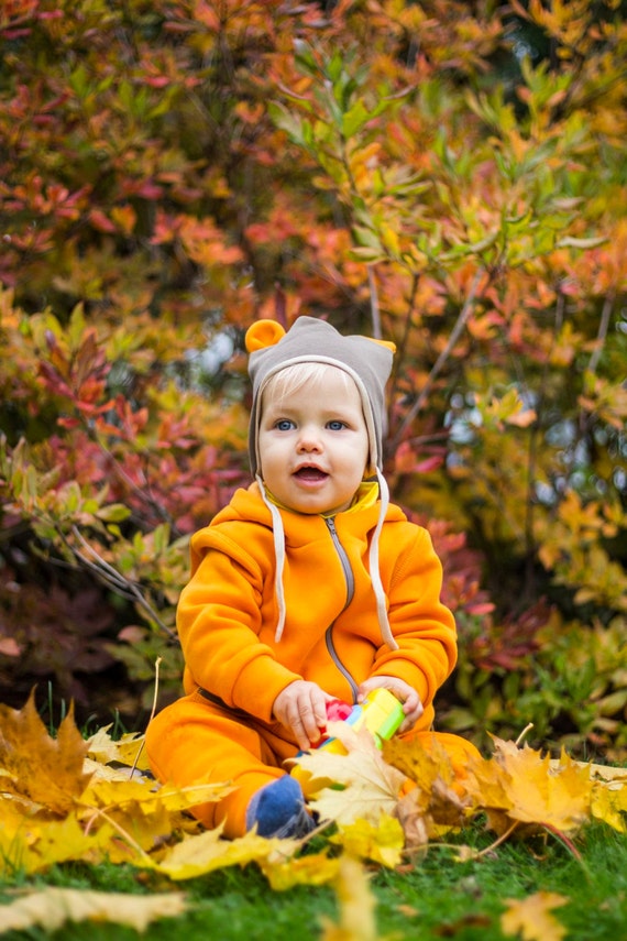 kids orange sweatsuit