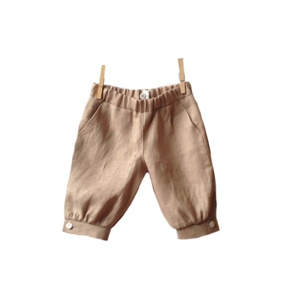 Boys linen shorts beige, knocher style pants, toddler linen shorts natural, linen knicker shorts, baby boy shorts pants Boys linen shorts beige, knocher style pants, toddler linen shorts natural, linen knicker shorts, baby boy shorts pants