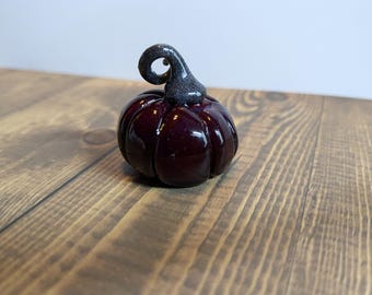 Dragons Blood Glass Pumpkin