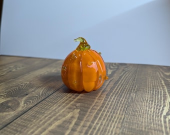 Orange Glass Pumpkin (UV REACTIVE)