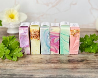 Soap Gift Set - 6 Luxurious Artisan Soaps Carefully Chosen for Mom for her Birthday