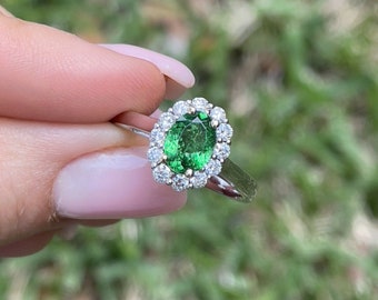 Natural Tsavorite Garnet Chrome Green Diamond Halo Oval Shape Cocktail Ring IGI Certified 1.50 cttw 14K White Gold Yellow Gold NEW Size 7
