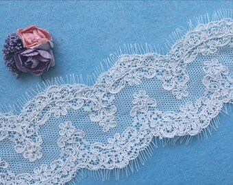 Light Ivory Alencon Lace Trim, Bridal Veil Lace, Corded Embroidery Lace Trimming, 1.5 Meters per piece (AL096)
