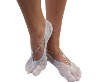 TOETOE - Women Legwear Soft Fishnet Foot-Cover X / Anklet X  Seamless Plain Toe Socks, Hygienic, Breathable