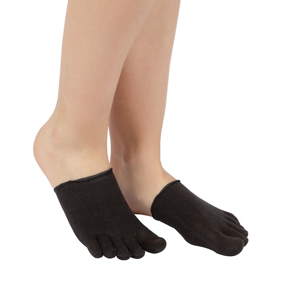 TOETOE Women Essential / Everyday Stretchy Soft Silk Half Seamless Plain  Toe Socks, Hygienic, Breathable UK 3-5.5 EU 35-38 