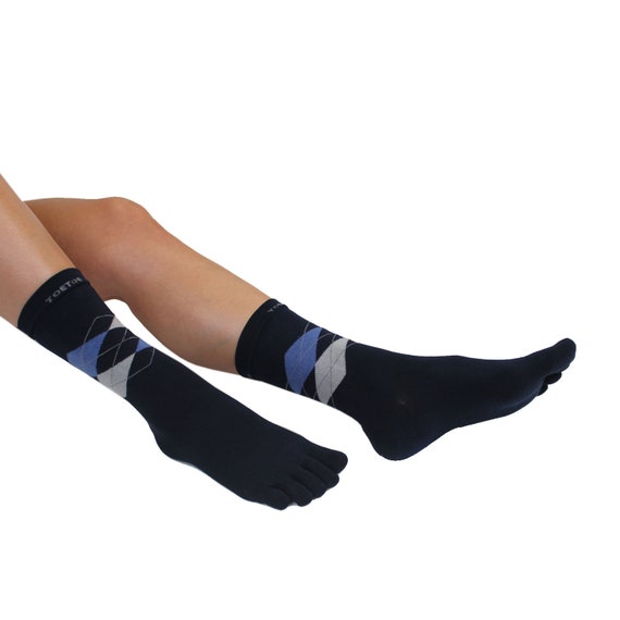 TOETOE Men Argyle Essential Stretchy Mid-calf Mercerized Cotton Seamless  Patterned Toe Socks, Hygienic, Breathable, UK 7-13 EU 41-48 