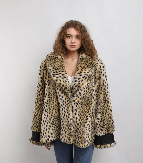 Faux fur coat | Vintage leopard pattern fake fur c