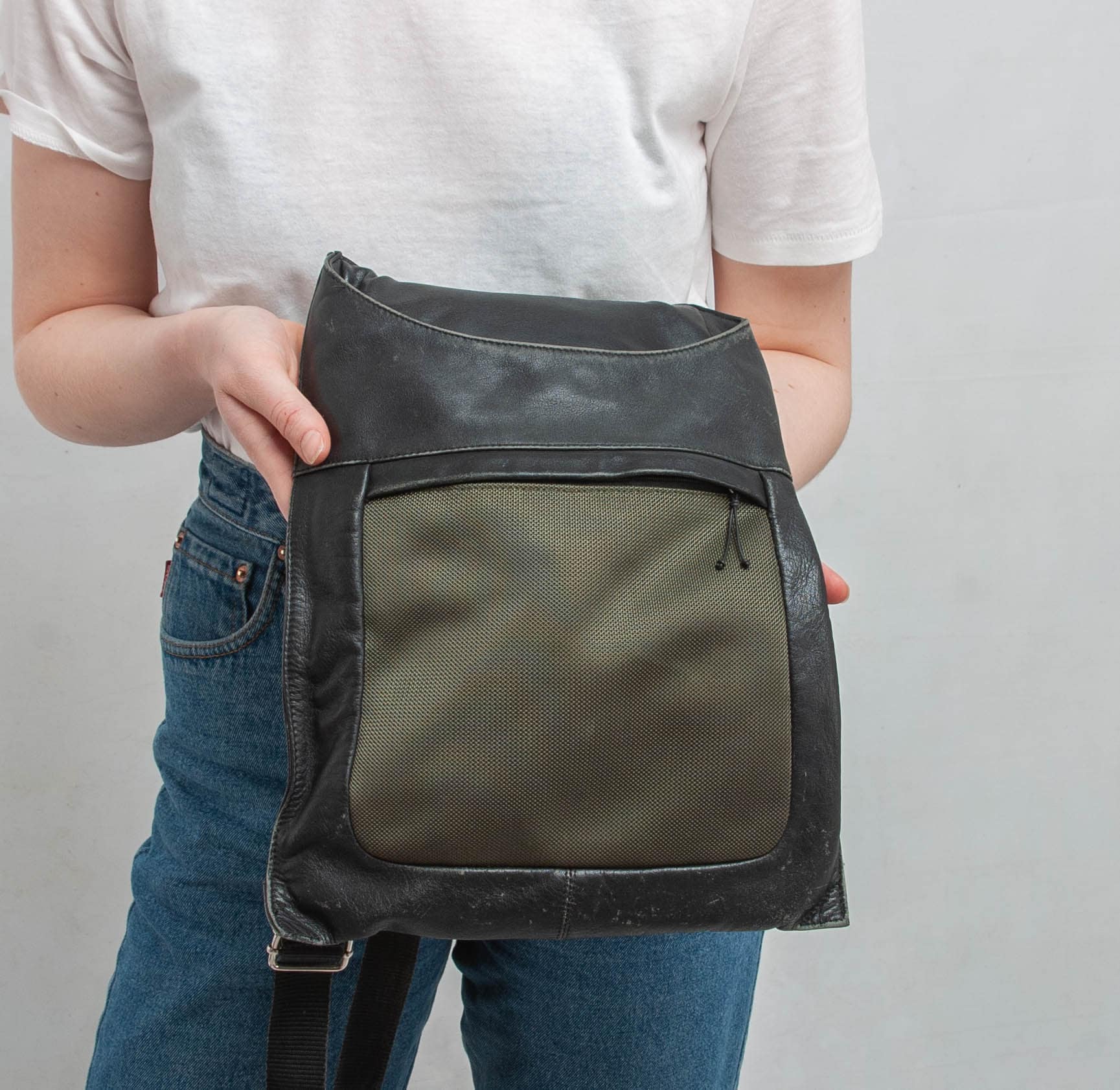 One Shoulder Bag  NETEIN