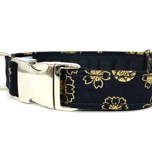 TOYAMA NEGRO, collar para perro elegante de diseño japonés, flores de cerezos pequeños. Hacemos el collar para tu perro exclusivamente.