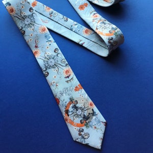 light blue Silk Tie with floral pattern 'Evolution' Men's Luxury Silk necktie image 1