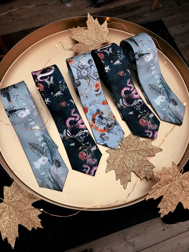 light blue Silk Tie with floral pattern 'Evolution' Men's Luxury Silk necktie image 7