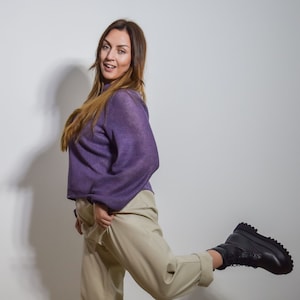 Haut en tricot 100 % lin de haute qualité, pull en lin surdimensionné, chemisier en lin, haut basique minimaliste en lin, chemisier léger à manches longues