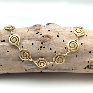 Gold Swirl Bracelet 8” / Matte Gold Swirl Links Bracelet / Gold Plated Brass Tarnish Free / Hypoallergenic