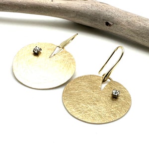 Gold Mod Earrings // Matte Gold Disk Earrings / Brushed Gold Laser Cut Circle / Gold Statement / Lightweight / Gold Plated