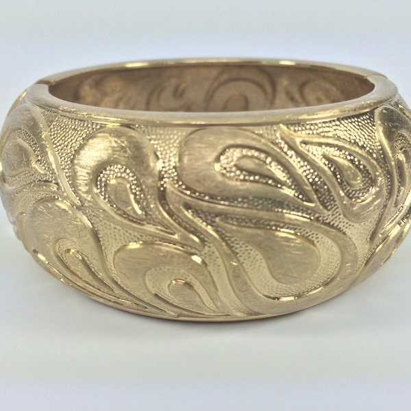 Gold Paisley Cuff Bracelet// Matte Gold Finish // Tarnish Resistant // Fits 7" to 8" Wrist // Hinged // Ask About Wholesale