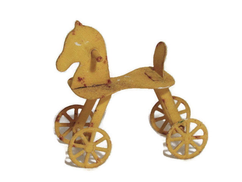 rolling horse toy