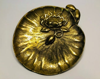 Lily Pad & Bullrush Brass Sundial 