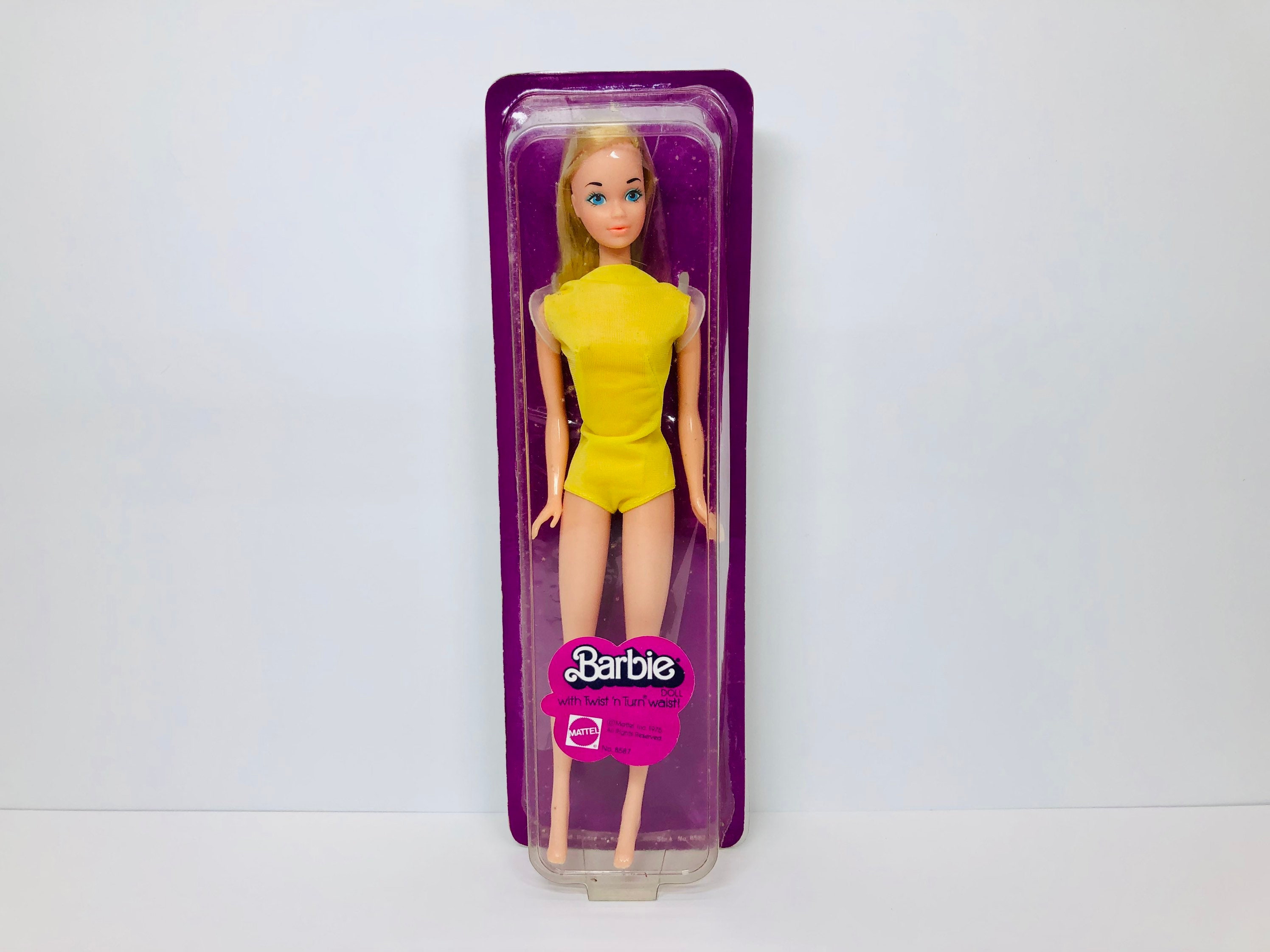 Bot basketbal Politie Vintage 1975 Barbie Twist 'n Turn Waist Barbie in Box 8587 - Etsy
