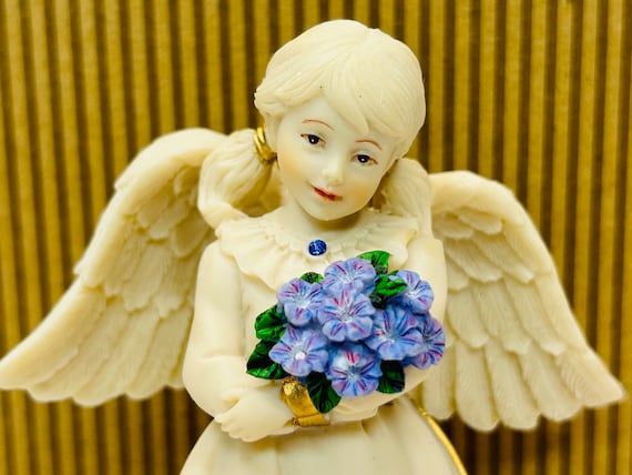 Sarah's Angels 天使の置物 2009年製 Sarah's Angels 天使の置物 2009