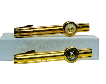 Coppia di fermacravatte vintage Alfred Dunhill dorati, in madreperla bianca e nera, regalo per lui per matrimoni, ufficio e balli di fine anno.